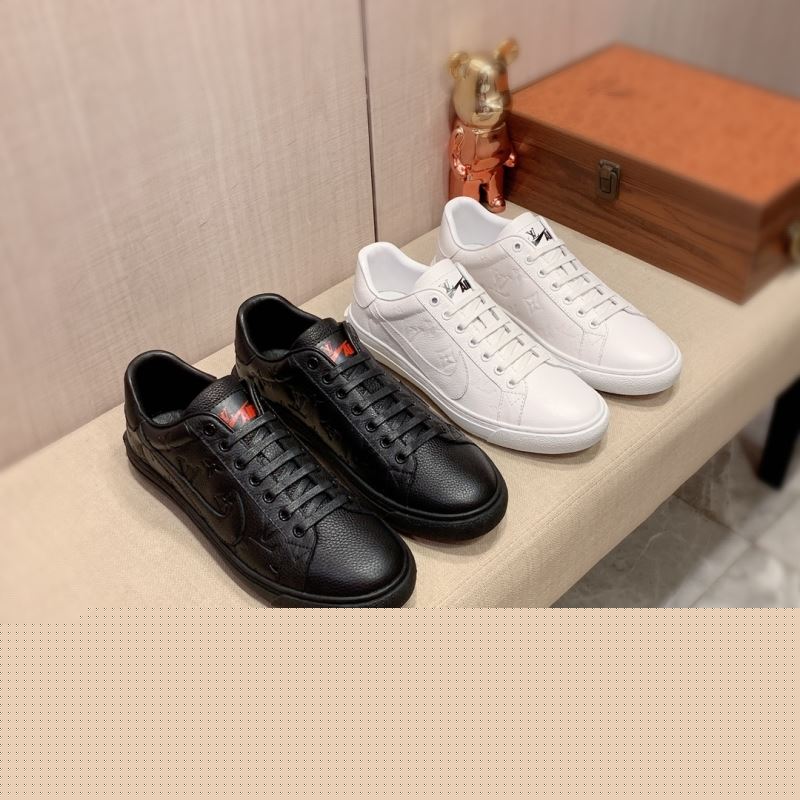 l**is V*t*n sneakers